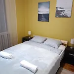 Apartman Türkiz - 5 Szobás 13 Fős 4km A Balaton- *