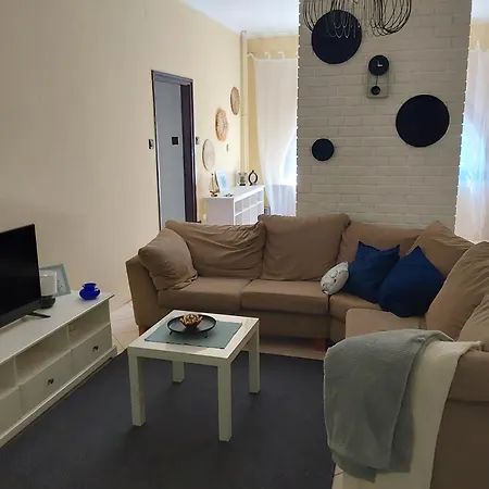 Tuerkiz - 5 Szobas 13 Fos Apartmanhaz 4km A Balaton- Lägenhet *
