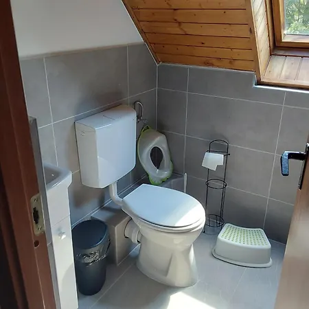 Türkiz - 5 Szobás 13 Fős 4km A Balaton- Balatonszabadi Fürdőtelep