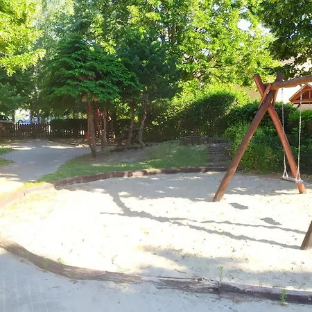 Tuerkiz - 5 Szobas 13 Fos Apartmanhaz 4km A Balaton-