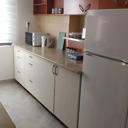 Tuerkiz - 5 Szobas 13 Fos Apartmanhaz 4km A Balaton- *