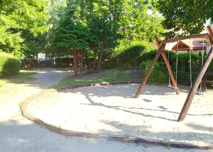 Tuerkiz - 5 Szobas 13 Fos Apartmanhaz 4km A Balaton-