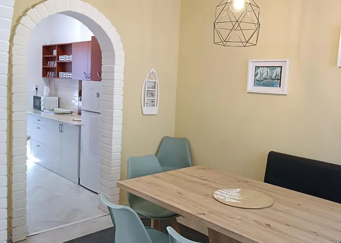 公寓 Tuerkiz - 5 Szobas 13 Fos Apartmanhaz 4km A Balaton- *